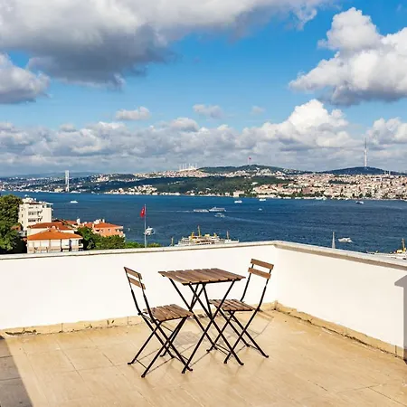 With Bosphorus View In Cihangir Apartment Istanbul